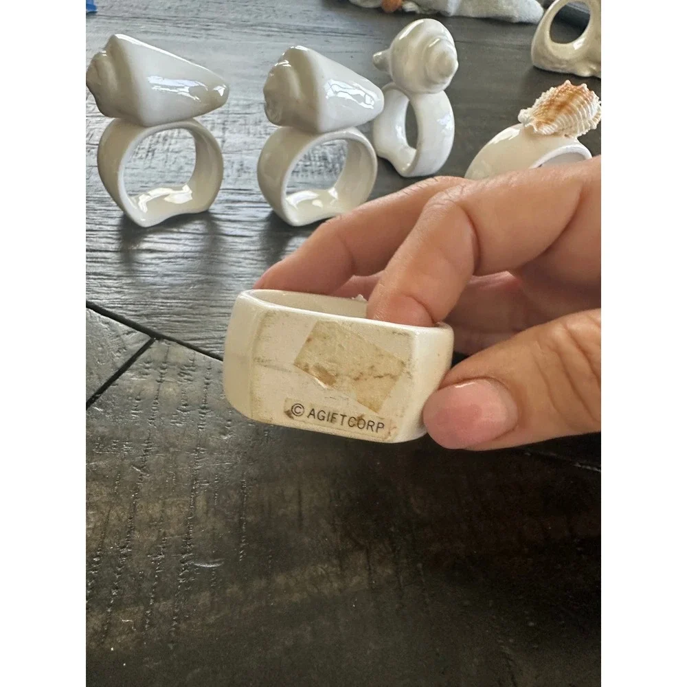 Vintage  Ceramic Seashell Napkin Rings Set of 5 White Coastal Nautical Decor GUC